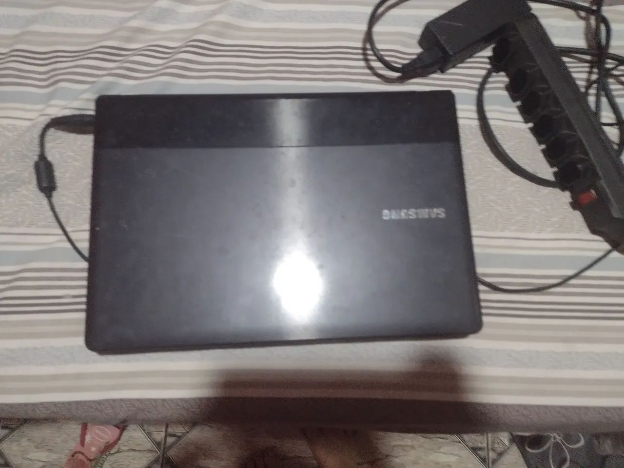 VENDO NOTEBOOK SAMSUNG COM DEFEITO