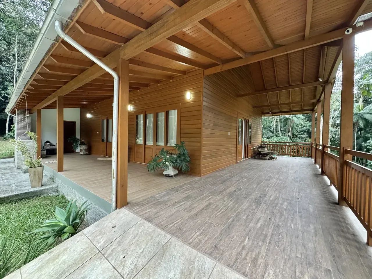 Ótimo Sítio Com Ampla Casa e 20.000 m² / 2 HC - Foto 4