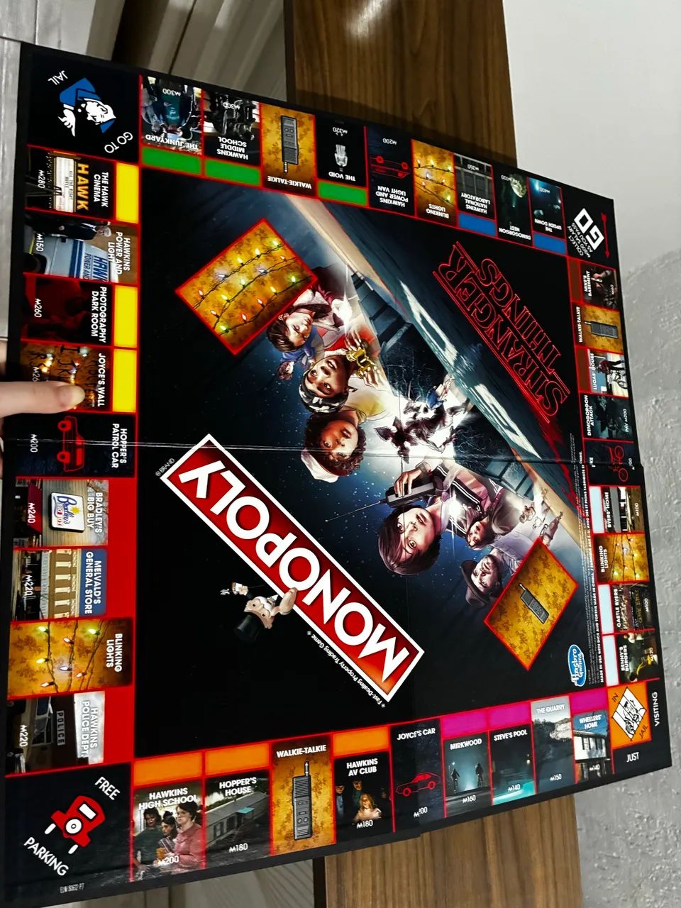 monopoly stranger things em inglês nunca usado  - Foto 3