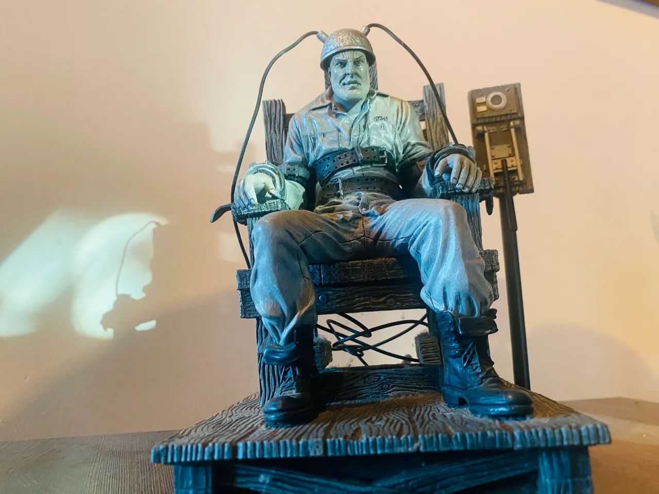 Marv da NECA, baseado no filme Sin City. - Foto 3