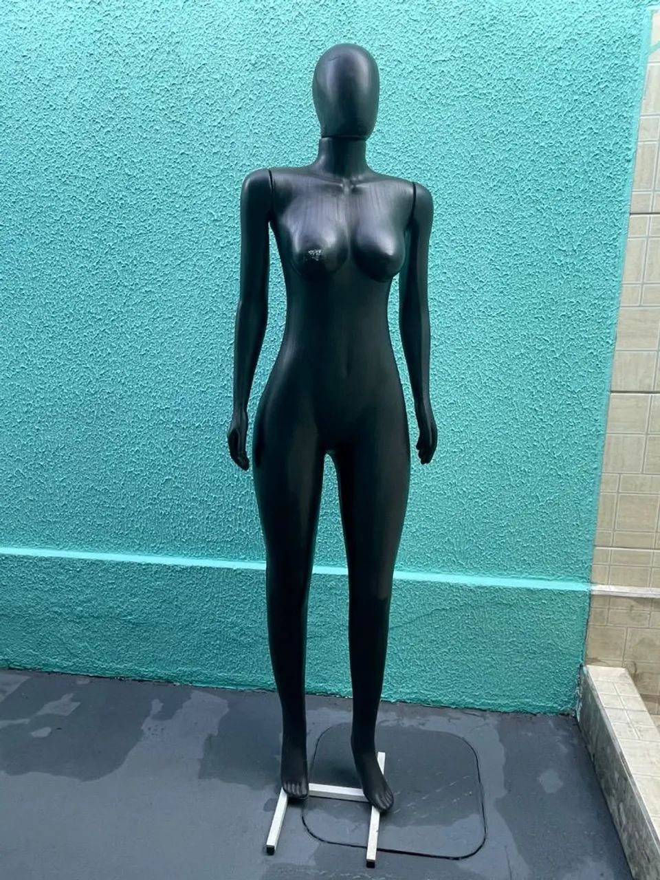 Vende-se 2 manequim  - Foto 3