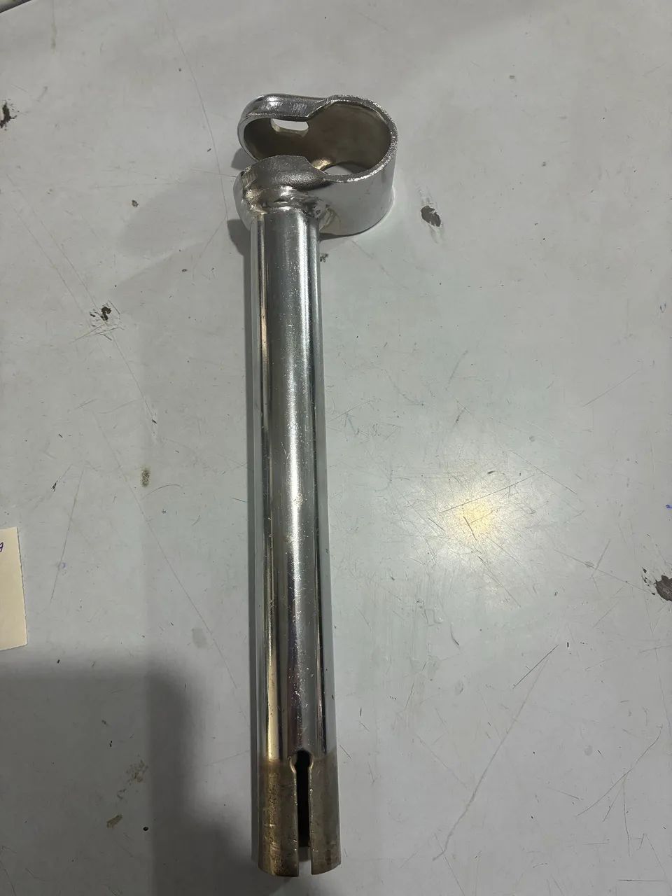 Suporte cromado Monareta 