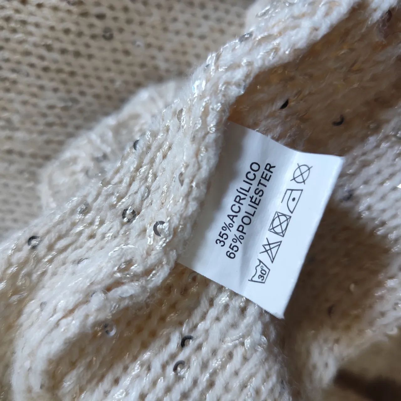 Blusa Tricô Off White Com Pérolas E Brilho Carmelo Modas M - Foto 5