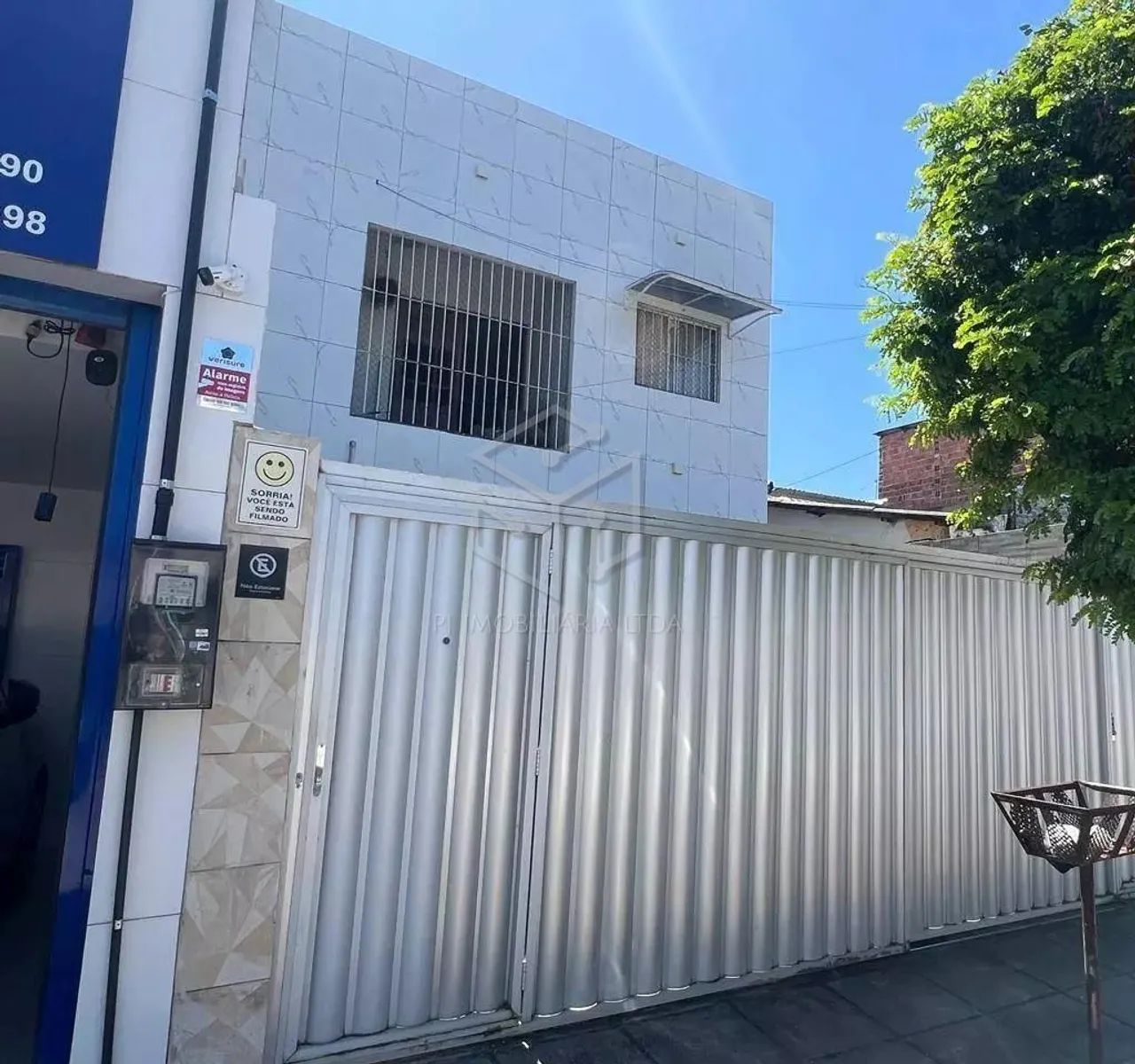 CASA COM 6 QUARTOS NA IMBIRIBEIRA