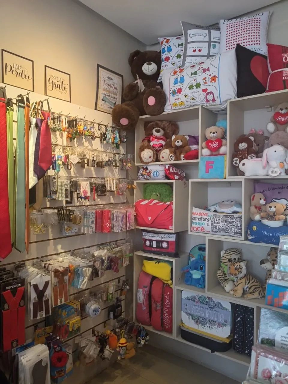 REPASSE DE LOJA, ESTOQUE DE PRODUTOS E MÓVEIS COMERCIAIS - Foto 3