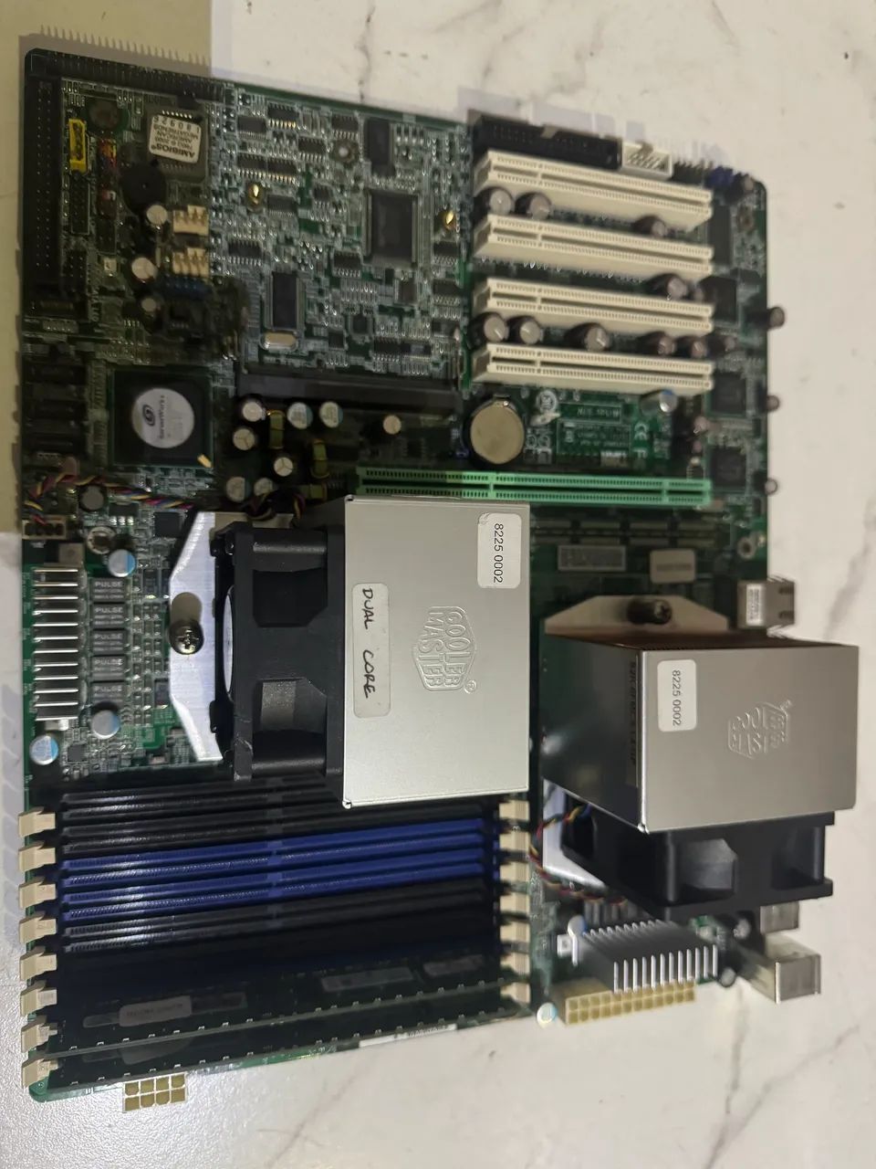 Mboard Tyan S3970 2 processadores Opteron dual core e 4Gb de memória  - Foto 3