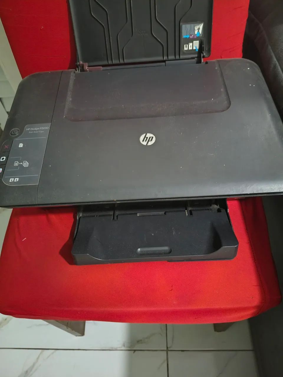 Impressora HP multifuncional 2050 - Foto 2