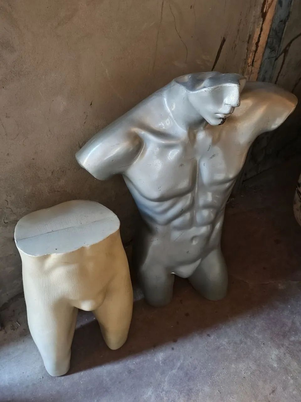 2 manequins masculinos - Foto 2