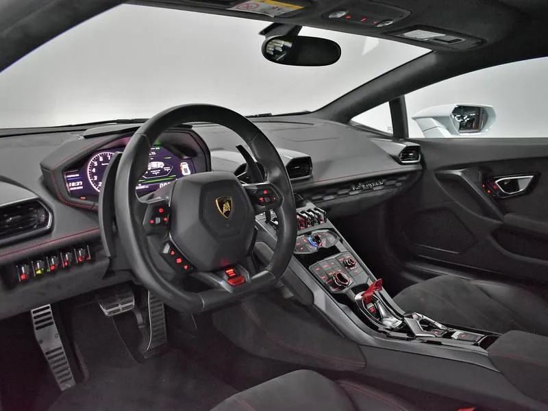 Lamborghini Huracan Coupe LP 610-4, foto 9 de 15