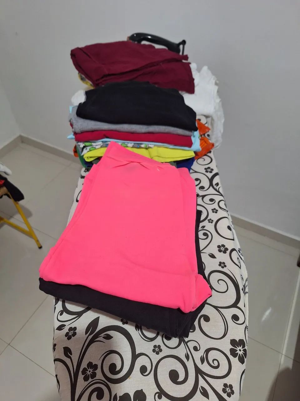 Lote de roupas usadas  - Foto 3