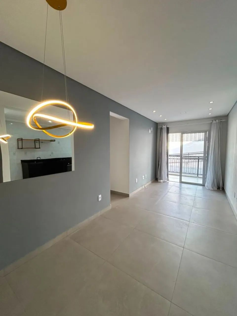 Apartamento Moderno com Suíte e Condomínio Completo