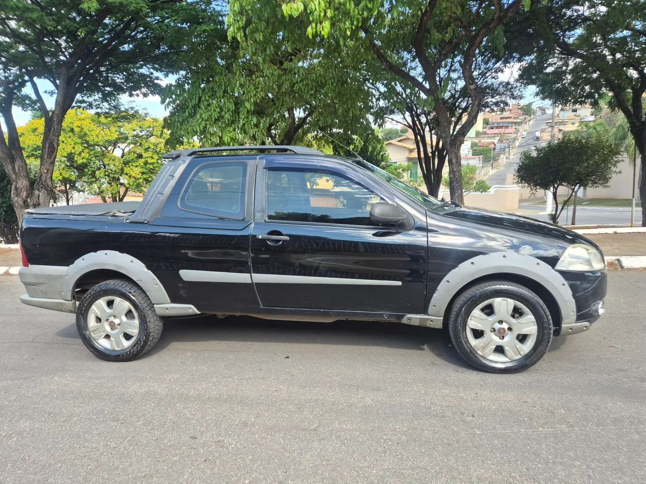 Fiat Strada Working Celeb.1.4 Fire Flex 8V CD 2012 - Foto 2