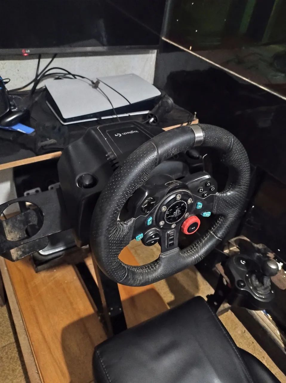 Vendo volante g29 completo muito Bom!! - Foto 2