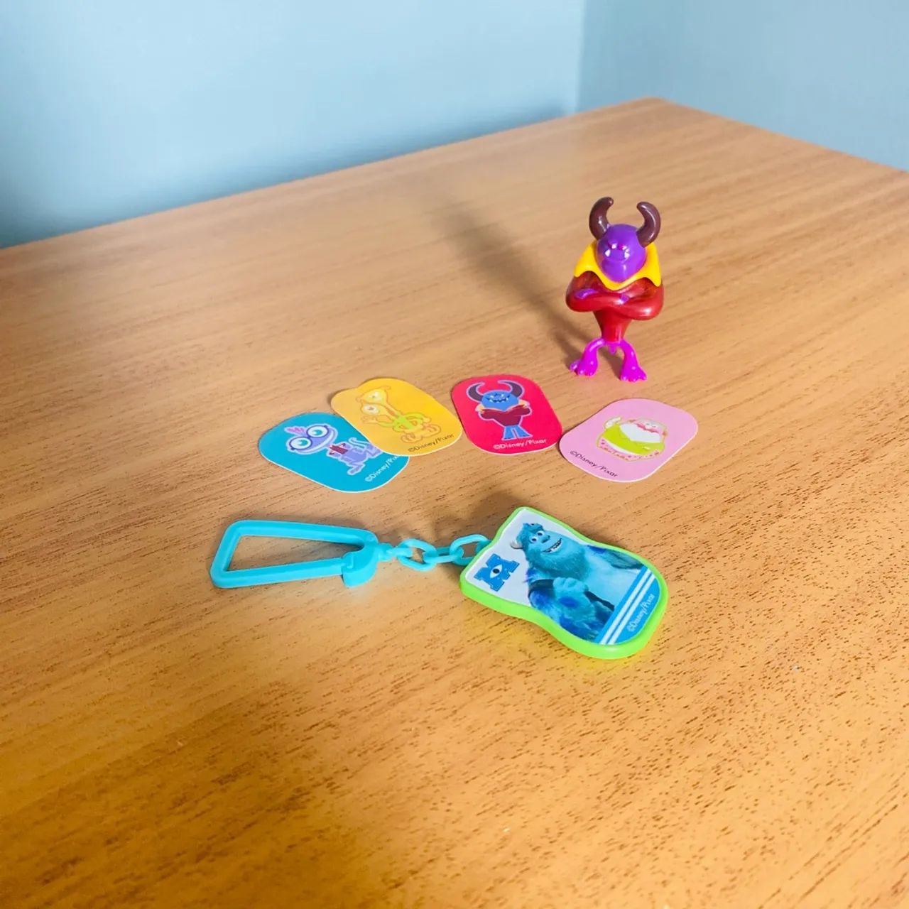 Kinder Ovo Surprise - Universidade Monstros