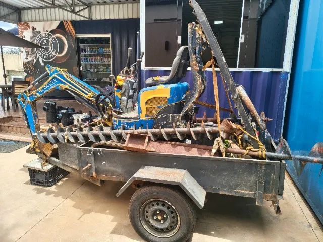 Mini retroescavadeira  - Foto 6