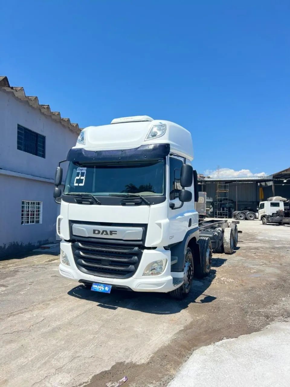 DAF CF300 8x2 AUTOMÁTICO 2023
