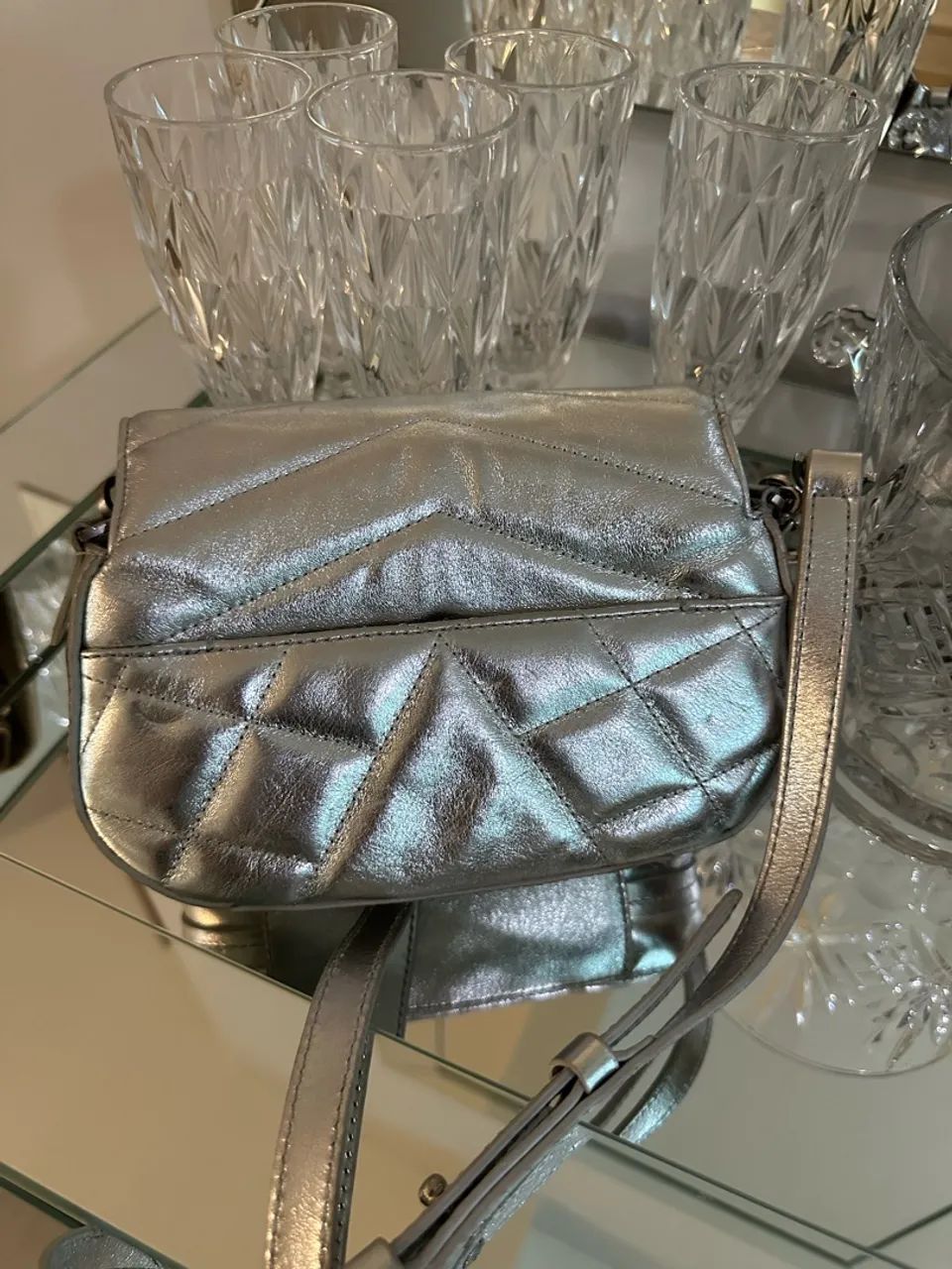 Bolsa prata couro Schütz nova  - Foto 2