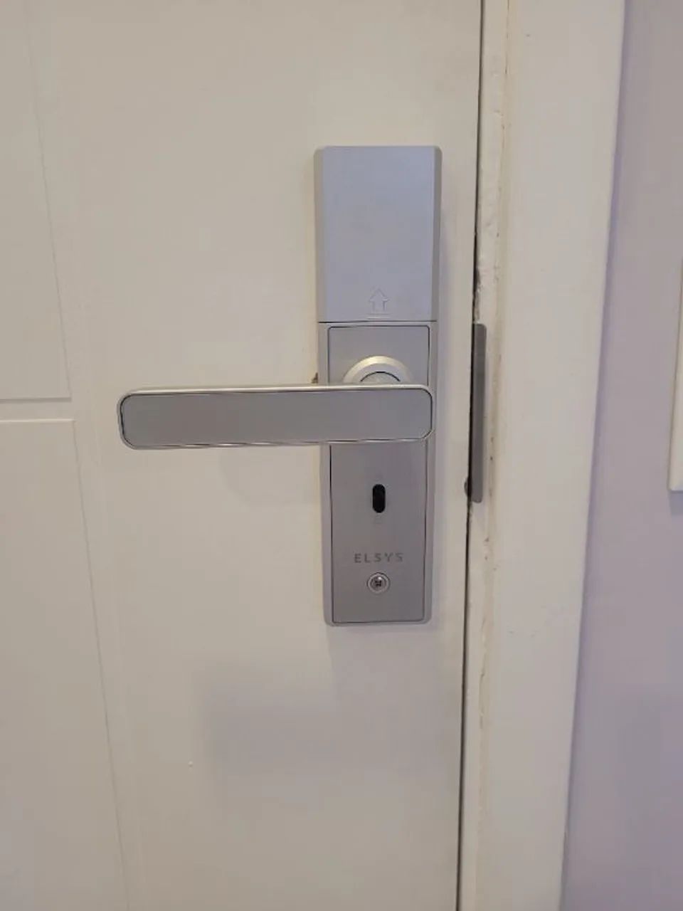 OPORTUNIDADE! GRACIOSO APARTAMENTO NO CORAÇÃO DA VILA YARA PARA VENDA - Foto 2