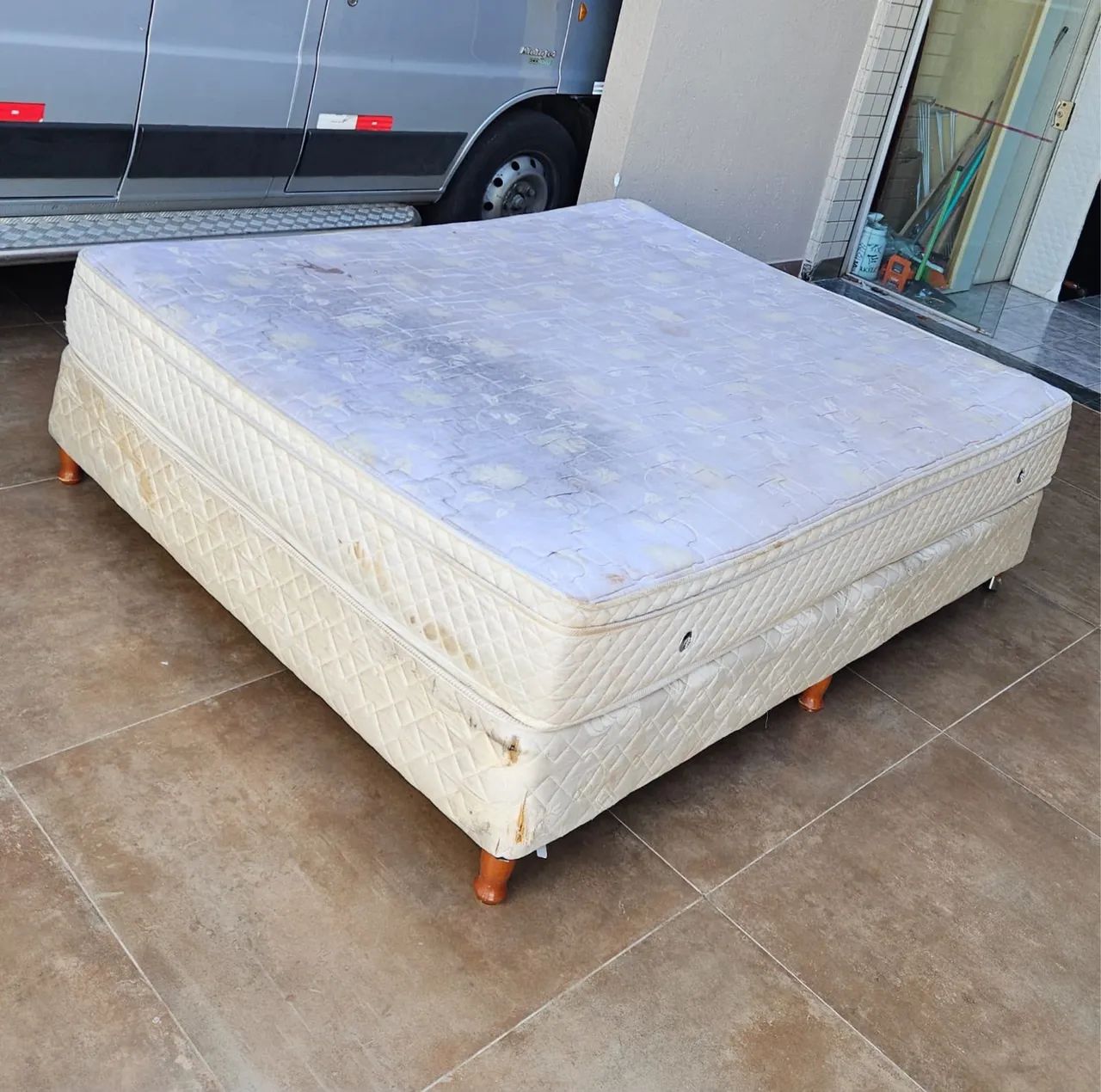 Colchão de casal usado com base  - Foto 3