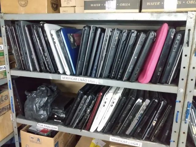 Peças e partes para notebooks diversas marcas e modelos. Carcaças vários modelos. Consulte