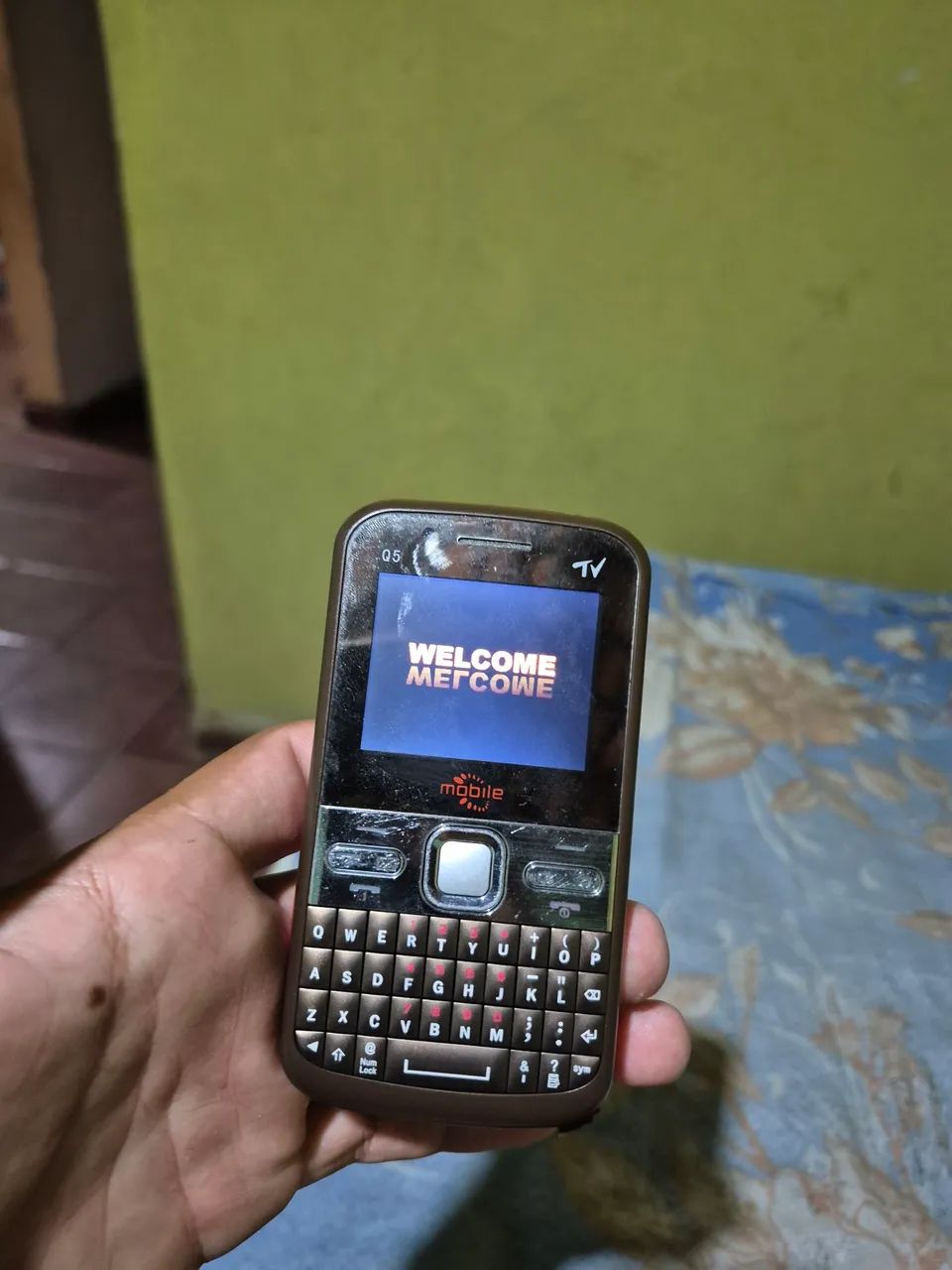 CELULAR Q5 GUITARRINHA - Foto 2