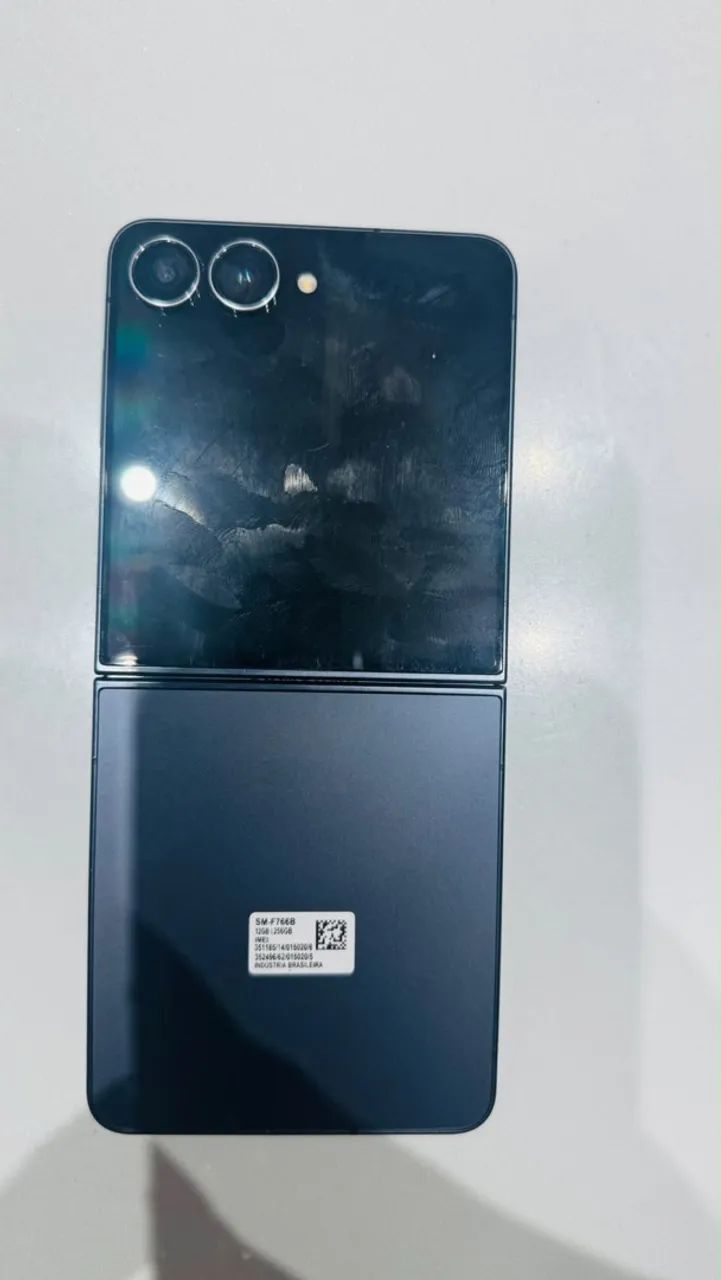 SAMSUNG Z FLIP 7  - Foto 3