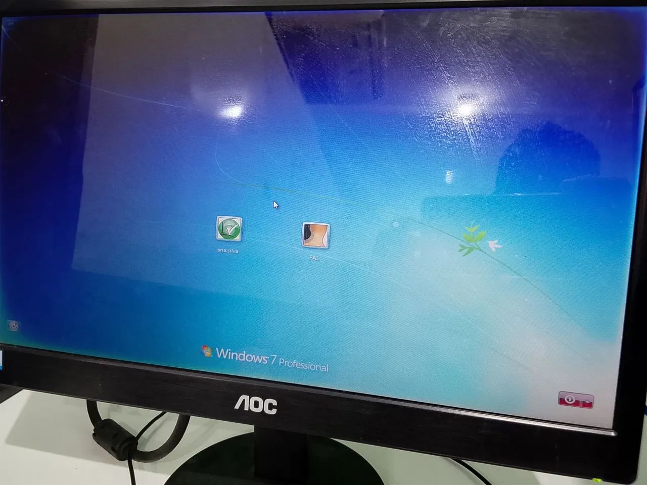 Monitor AOC 15,6" LED HD  - Foto 4