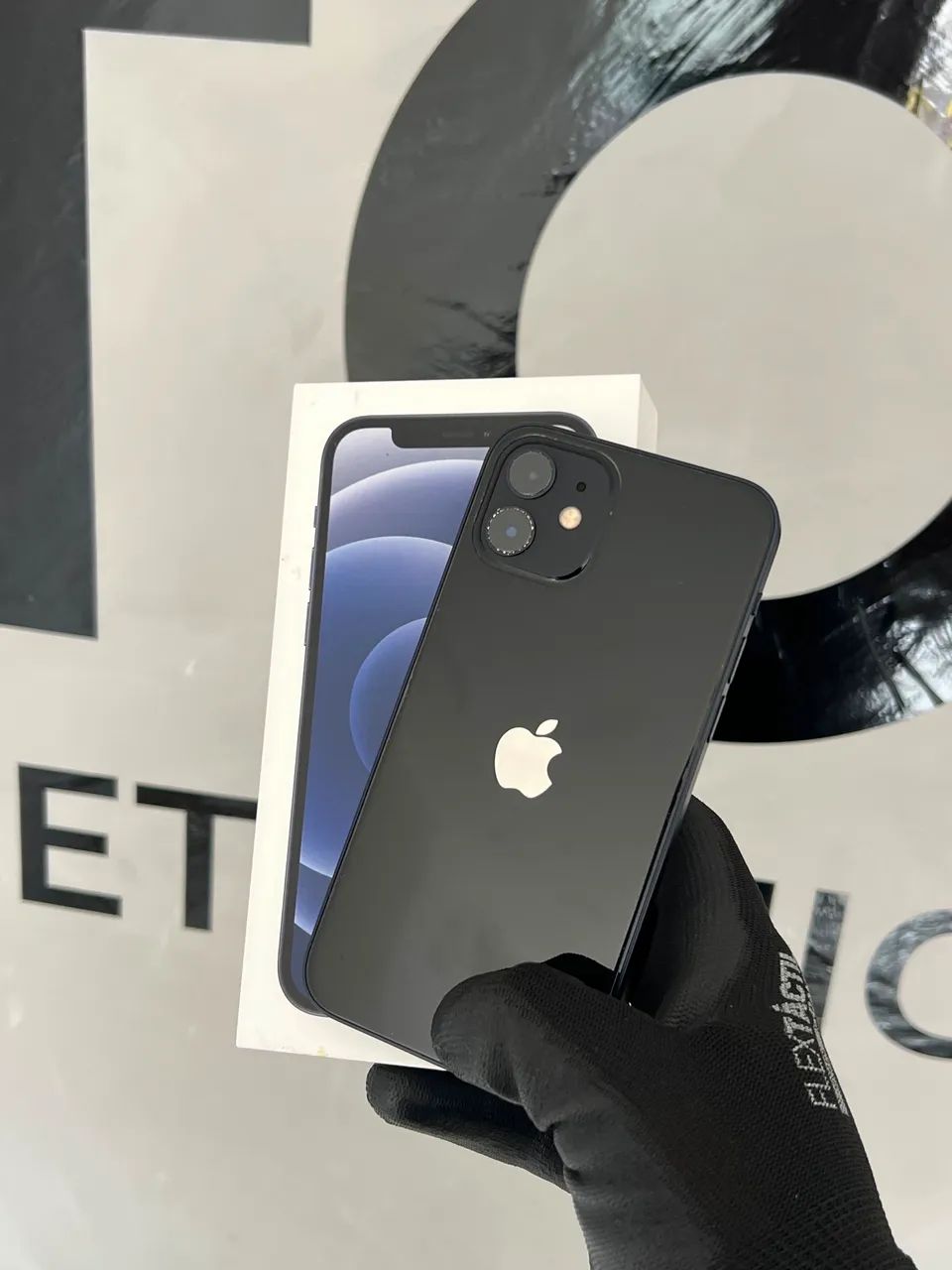 IPHONE 12