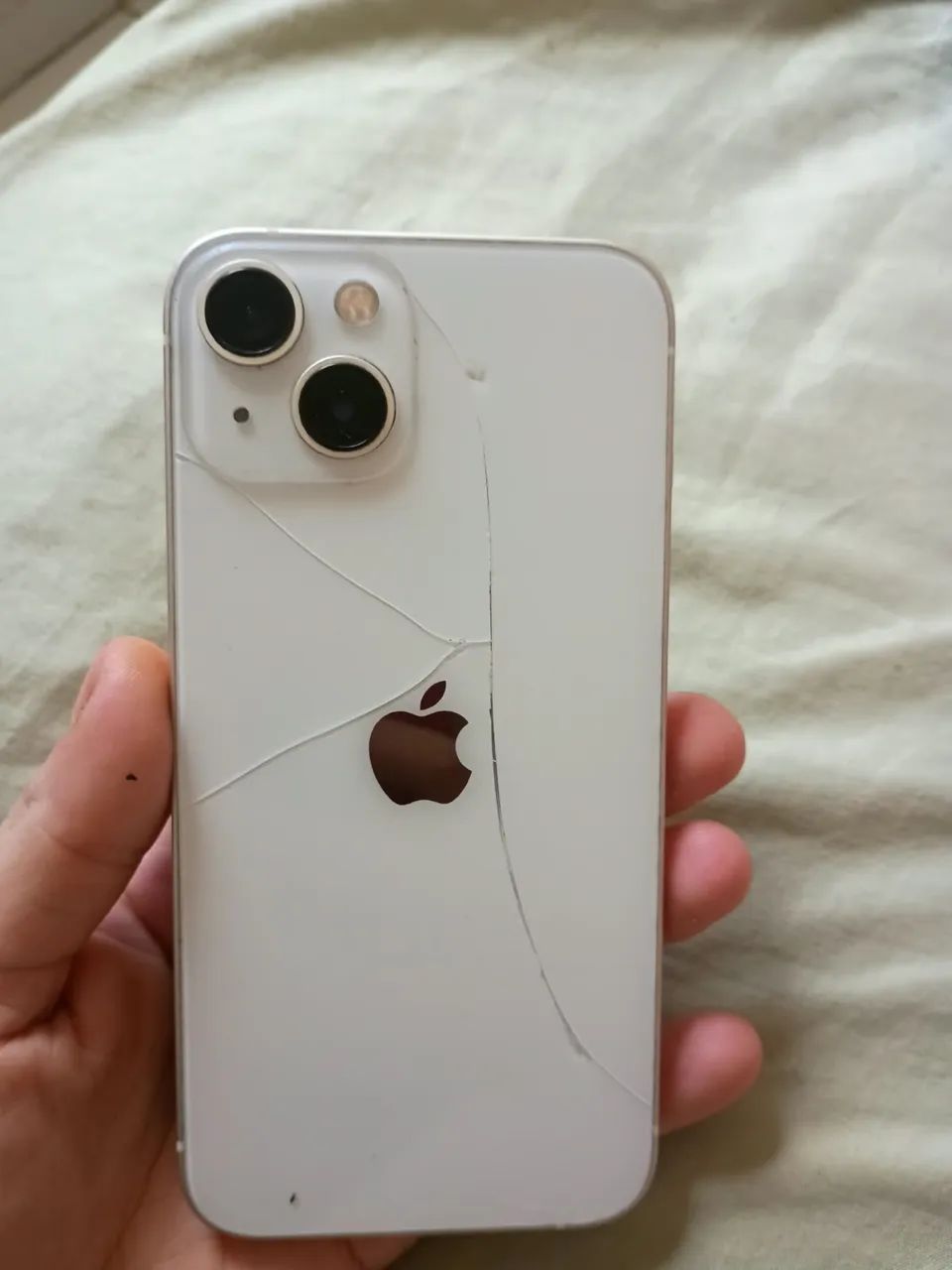 iPhone 13 traseira trincada  - Foto 2