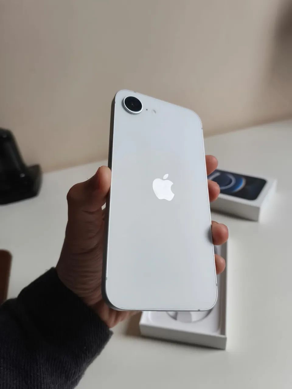 iPhone 16E Branco 128GB