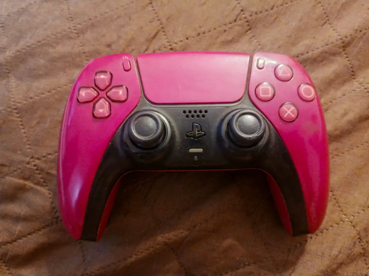 Controle PS5 dualsense Cosmic red Original. - Foto 3