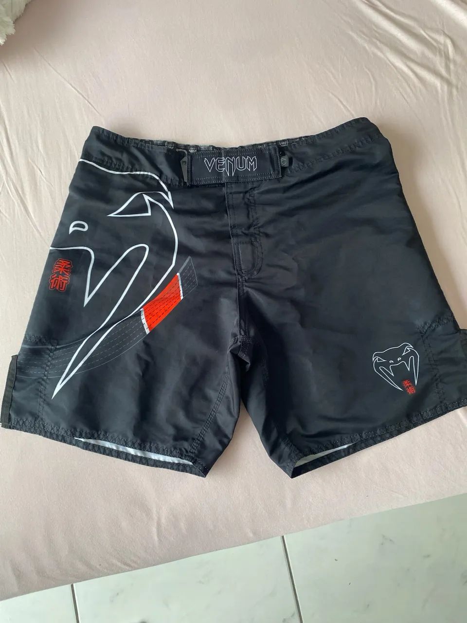 SHORT VENUM  - Foto 4