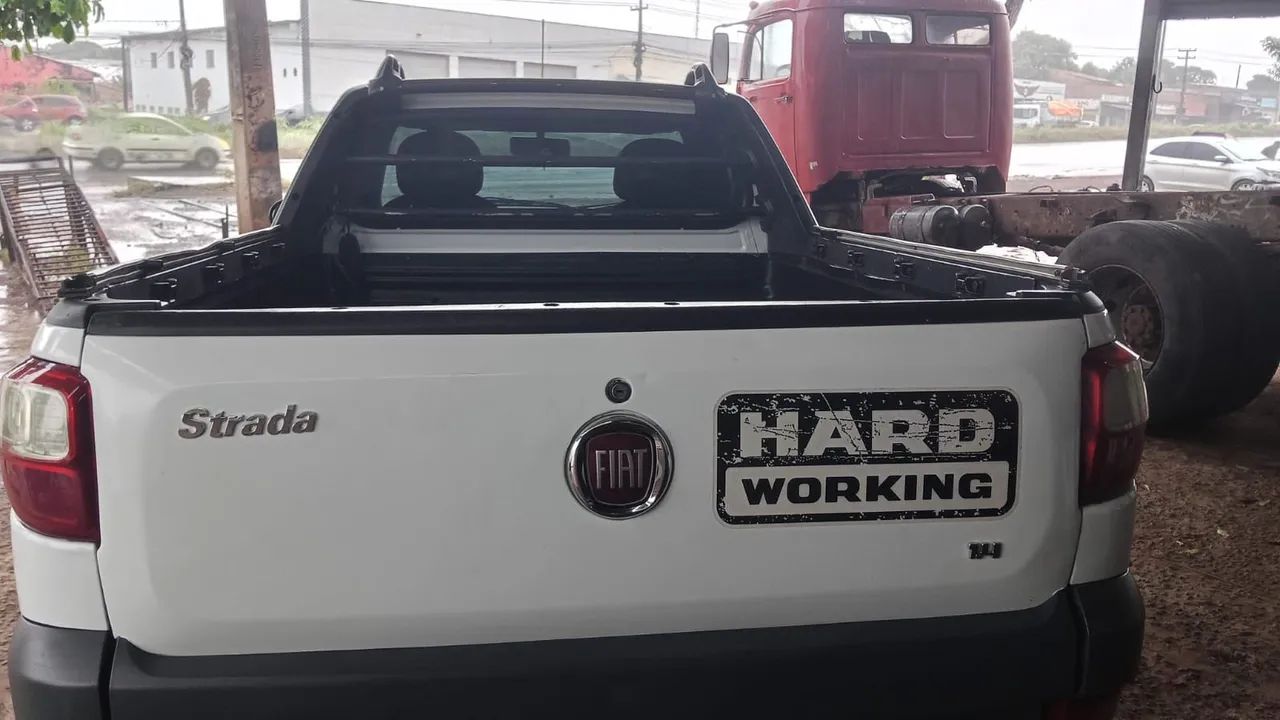 Fiat Strada Working Hard 1.4 Fire Flex 8V CS 2018 - Foto 3