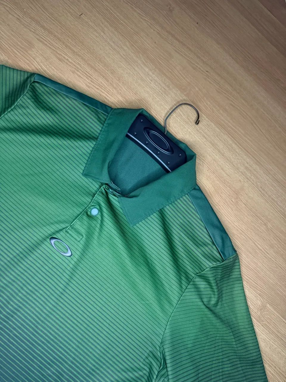 Camiseta Polo Oakley Regular Fit - Foto 2
