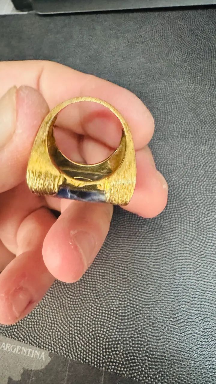 Anel dourado com pedra azul - Foto 5