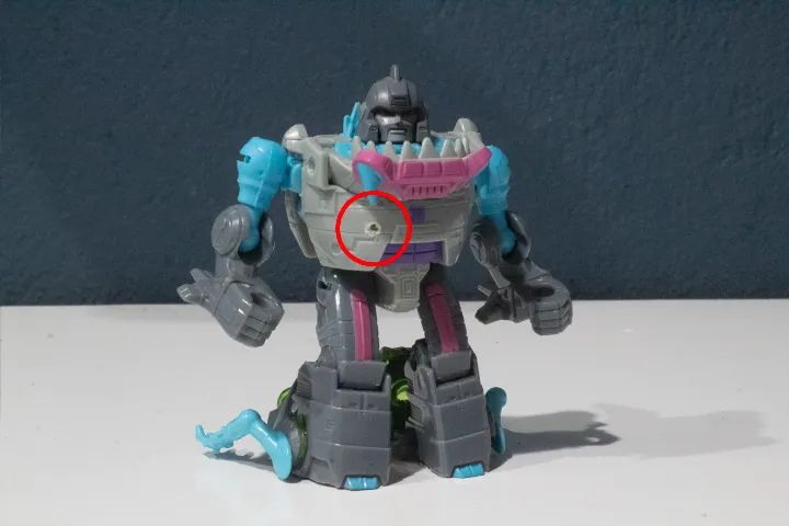 Transformers Titans Return Gnaw Legends Class - Foto 3