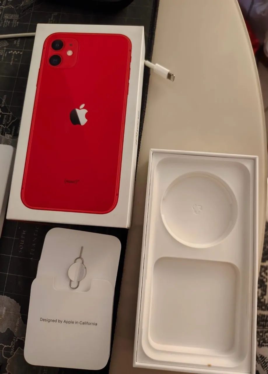iPhone 11 RED - Foto 3