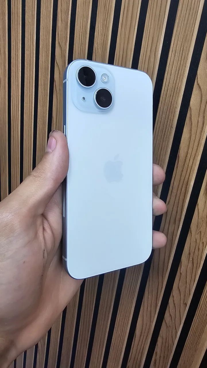 iPhone 15 