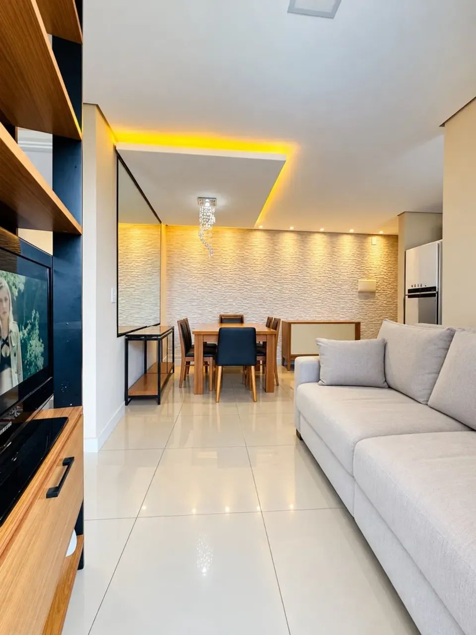 APARTAMENTO COM 2 QUARTOS, VARANDA E LAZER DE CLUBE! - Foto 5