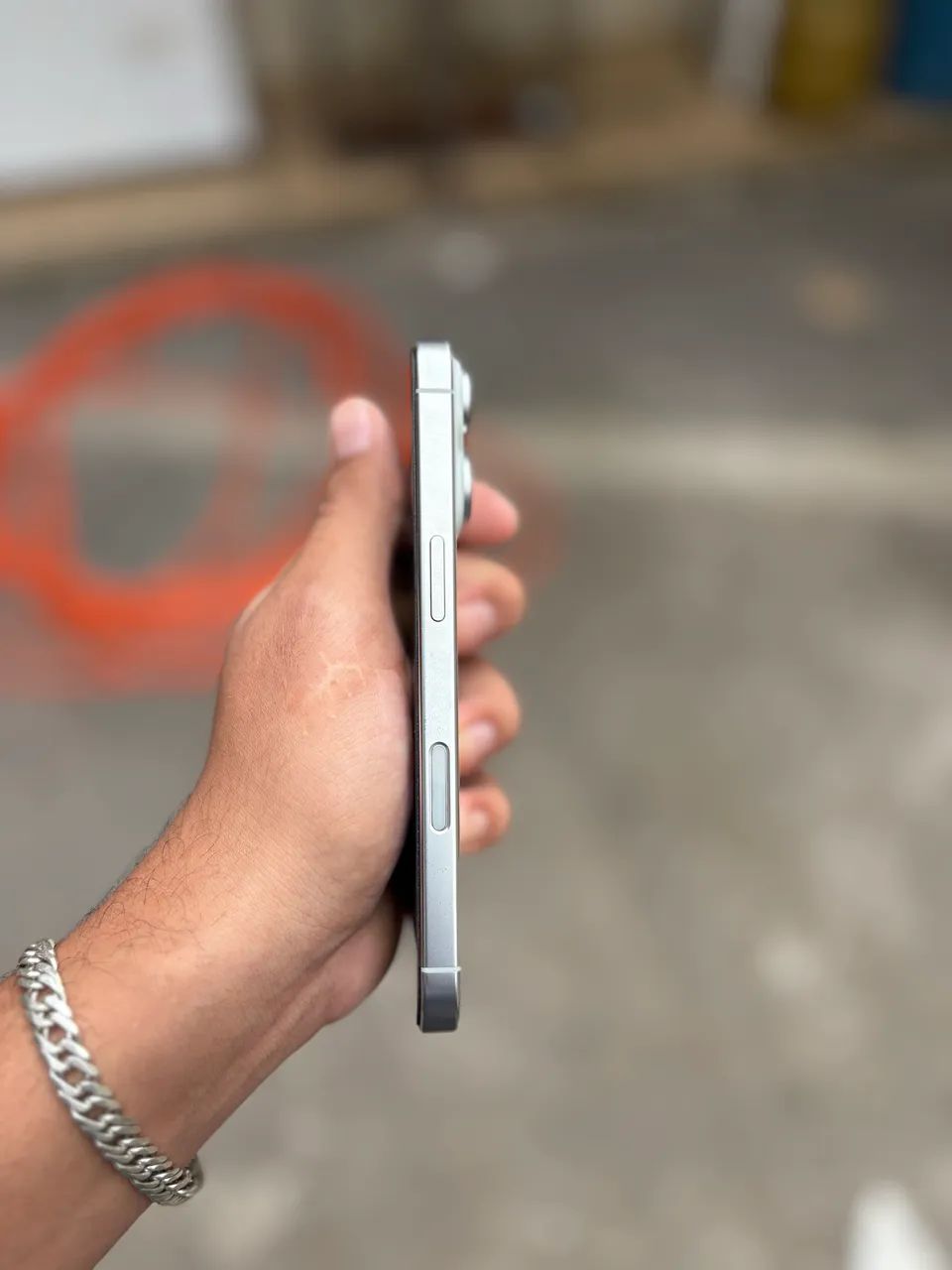 iPhone 16 pro 128g - Foto 3
