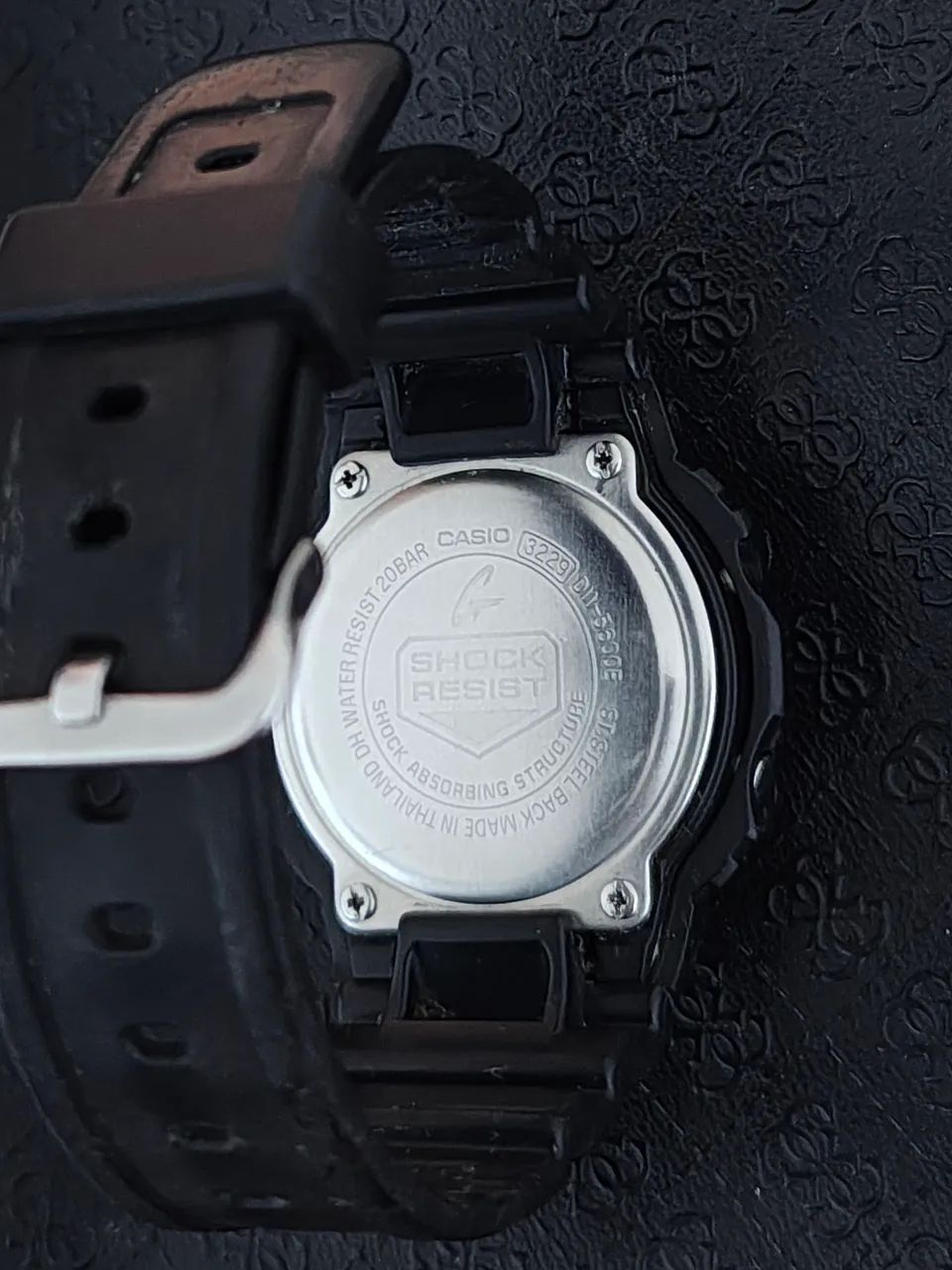 Relógio Digital Masculino G-SHOCK da CASIO DW-5600E-1VDF - Foto 3