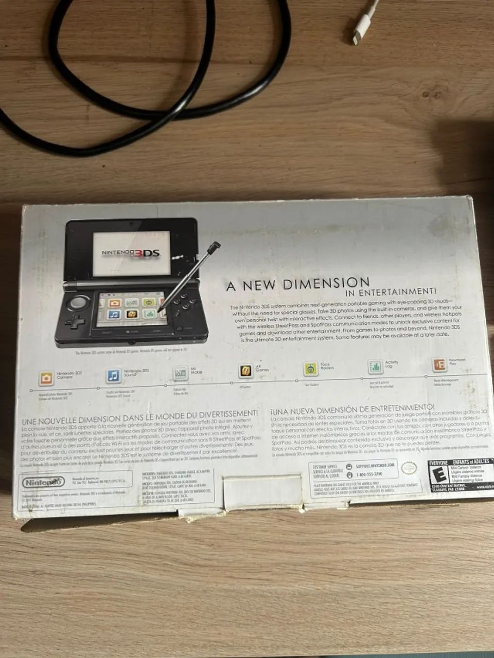 NINTENDO 3DS COSMO BLACK - DESBLOQUEADO - SD 64GB - COM CAIXA