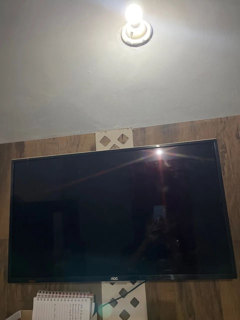 Vendo televisão AOC 32 polegadas , perfeito estado acompanha controle 