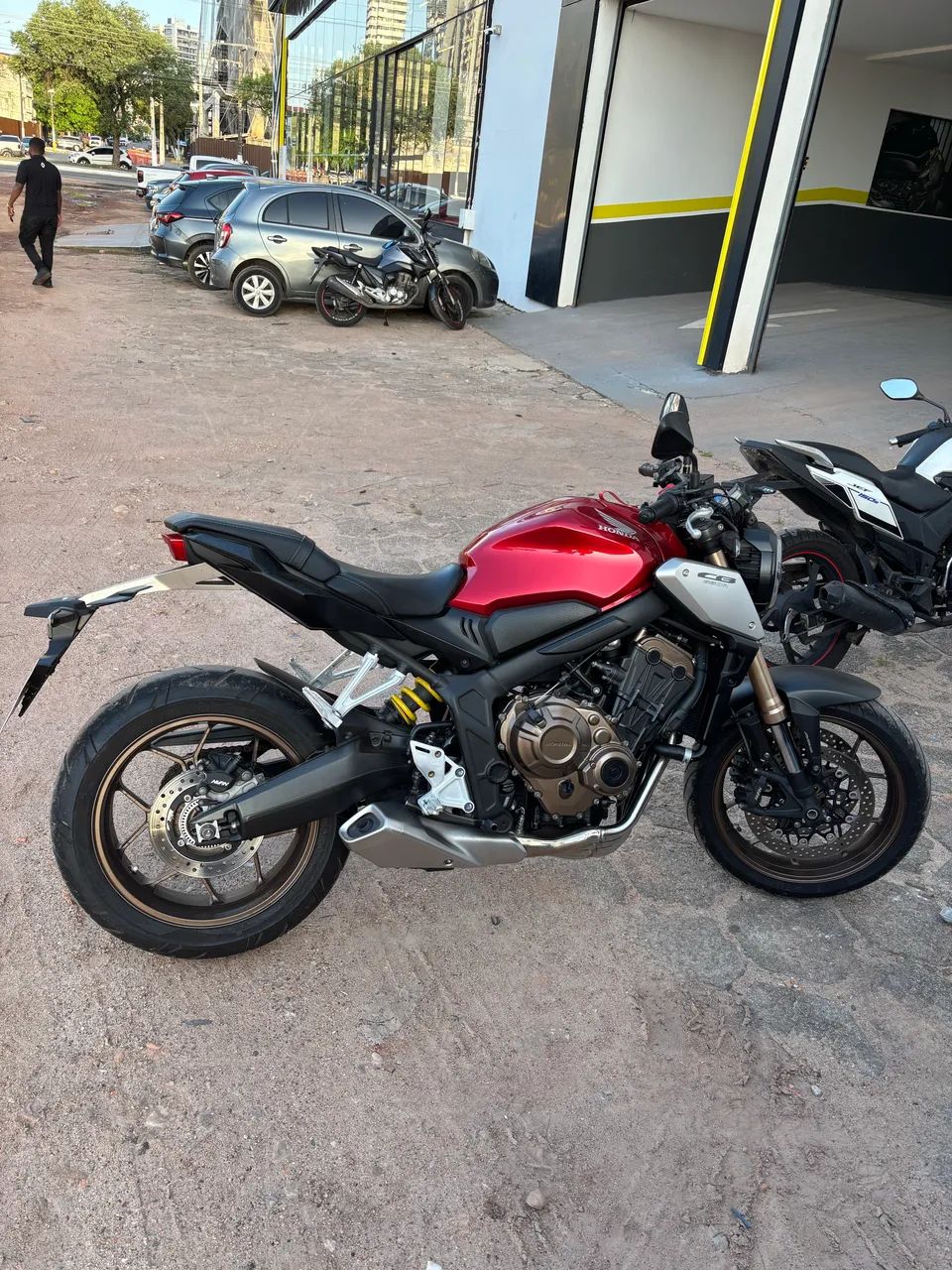 CB 650r  - Foto 3
