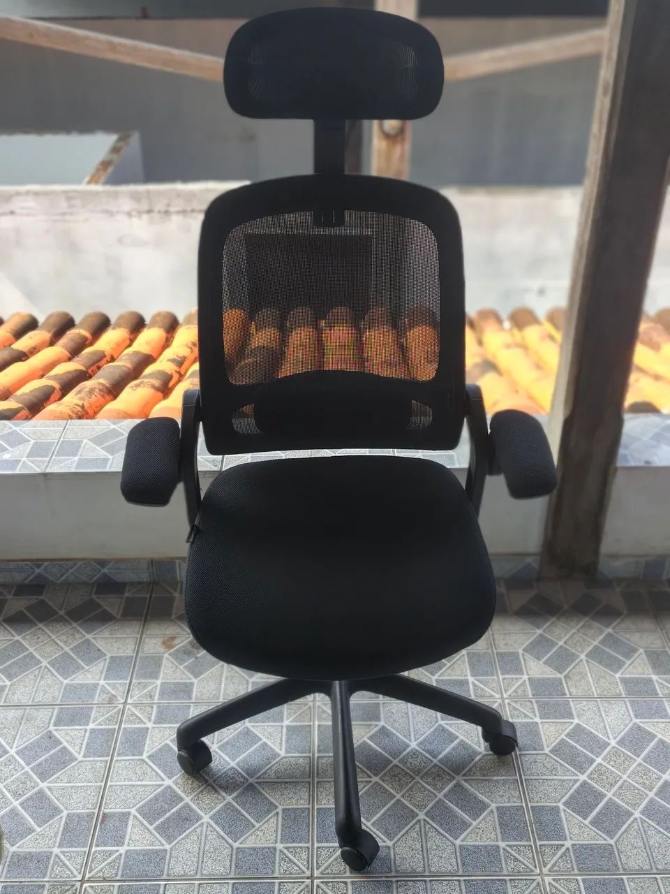 Cadeira ergonômica Elements Astra