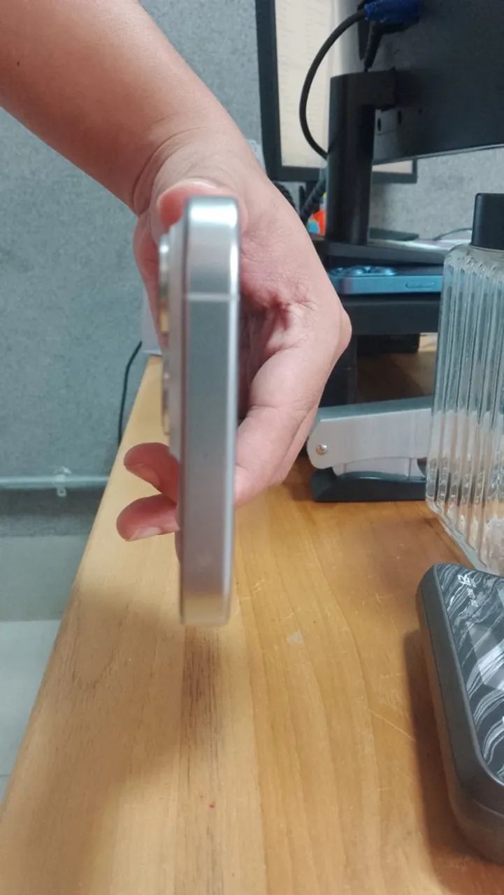 iPhone 15 pro 128gb BRANCO - Foto 4