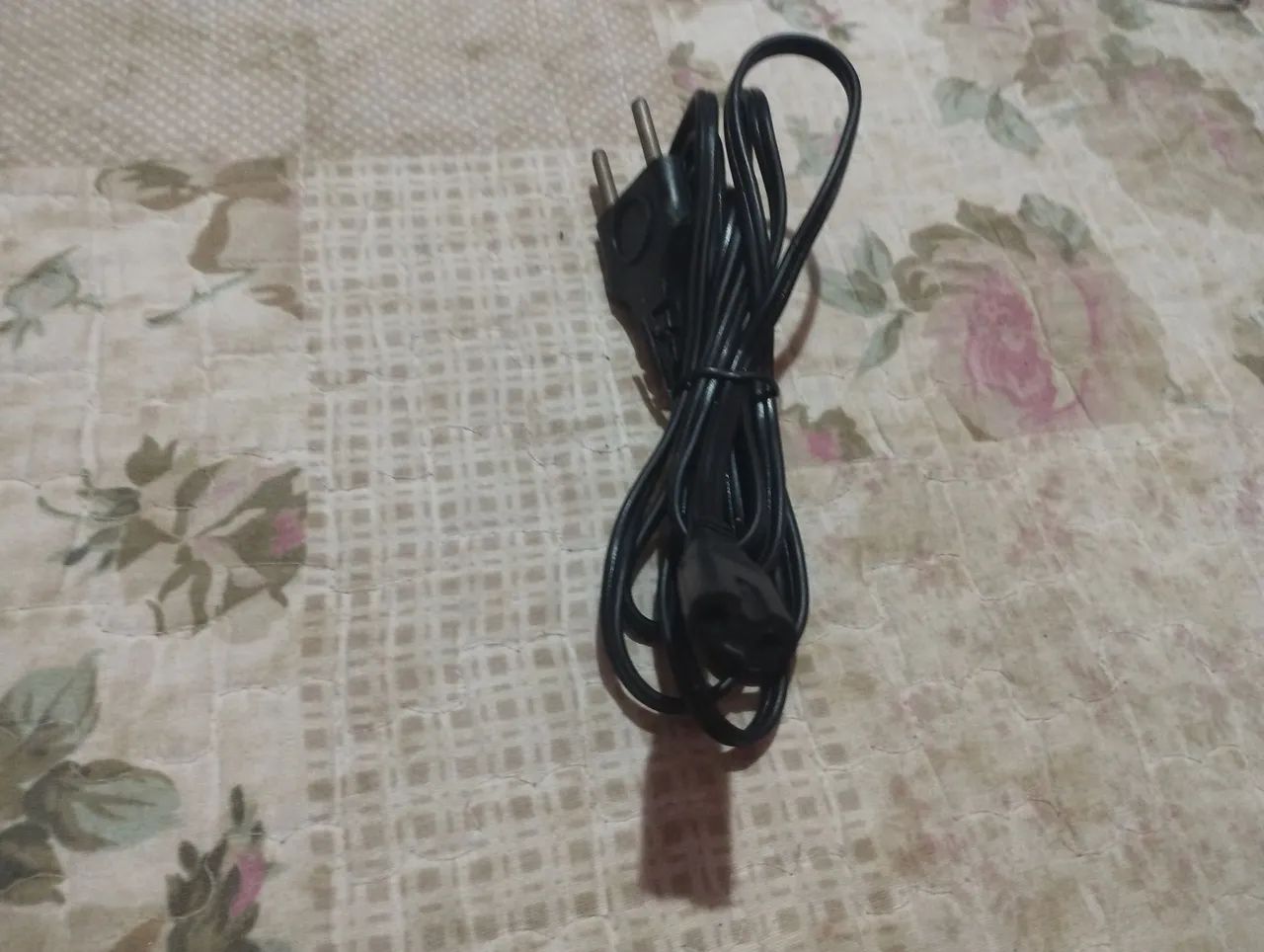 Cabo bipolar tipo 8 para diversos aparelhos  - Foto 2
