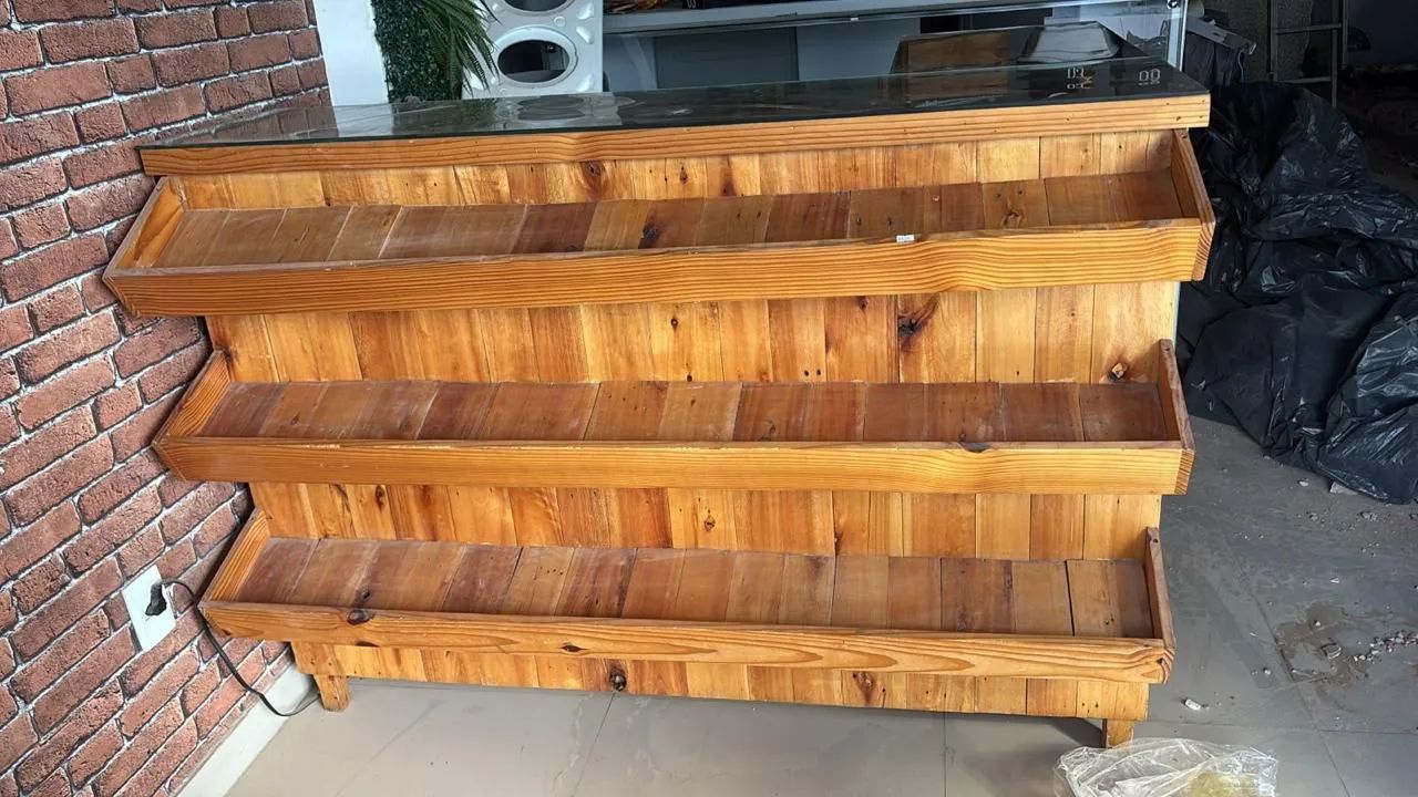 Vendo Balcão em L pinus