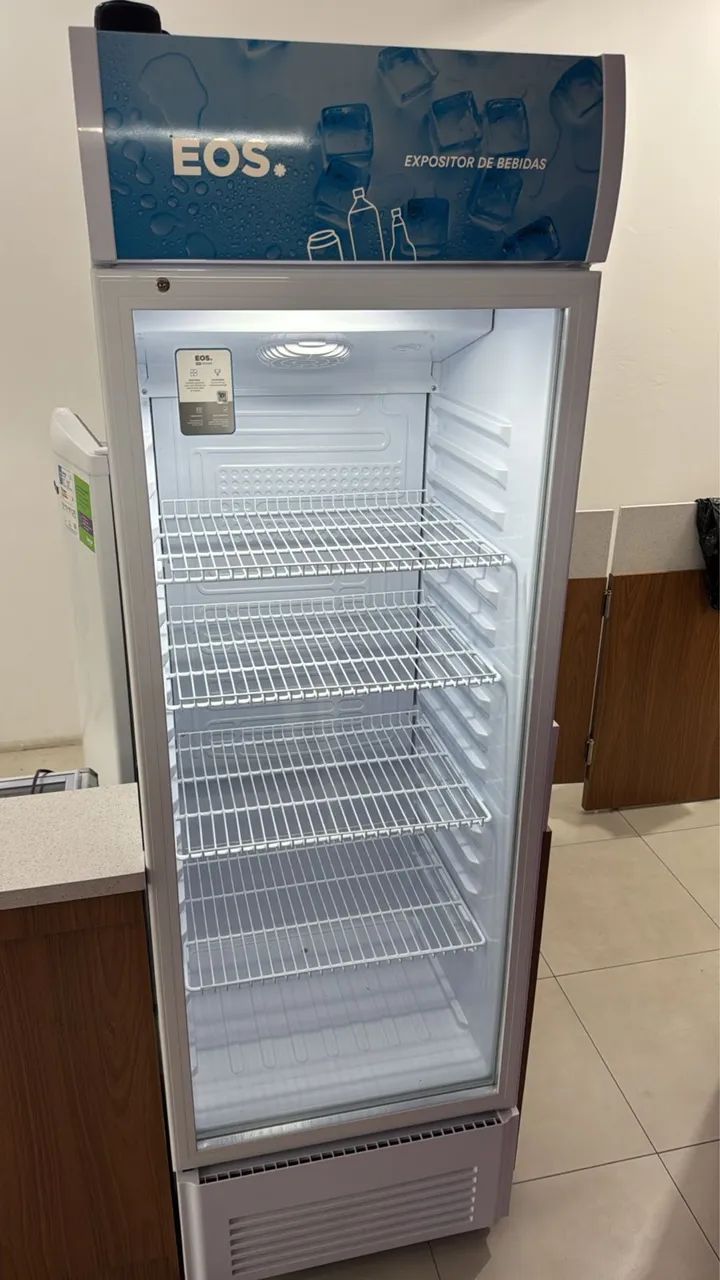 Refrigerador Vertical EOS de 368 litros, - Foto 2