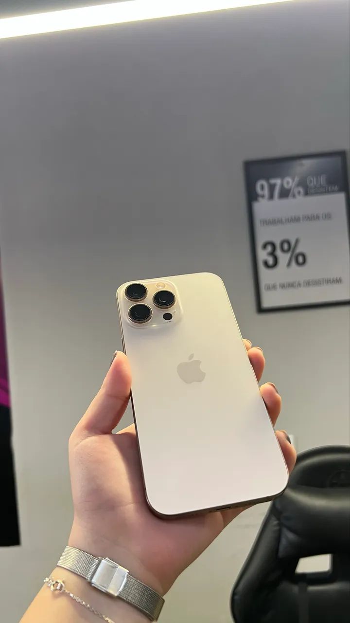 iPhone 16 Pro Max original um ano de uso  - Foto 4